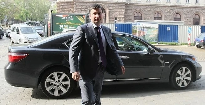Прокопиев засечен в централата на ДСБ в центъра на София