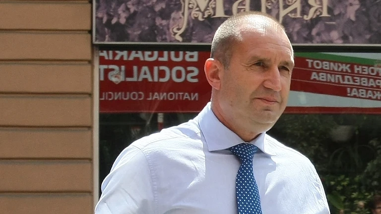 Бащата на генерал Радев: Не искам Румен да е президент! Шокиращи подробности от личния живот на кандидата