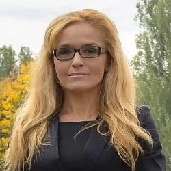 Десислава Иванчева \