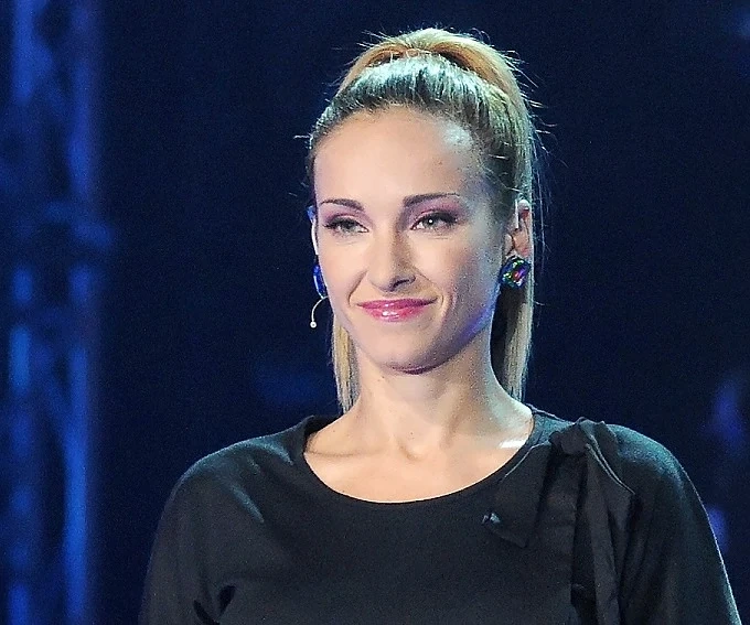 Певицата Алекс Раева мечтае за дете, признава, че е готова и да осинови