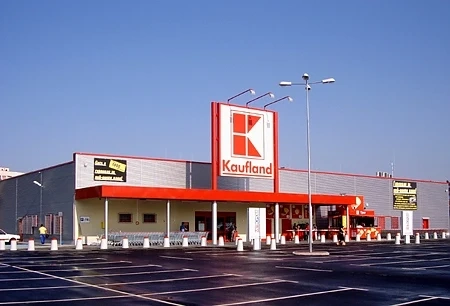 Kaufland затваря по Коледа