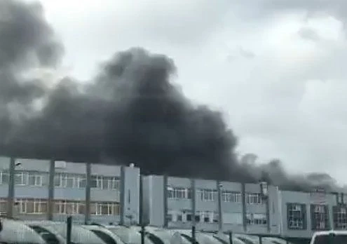 Голям пожар бушува в Истанбул