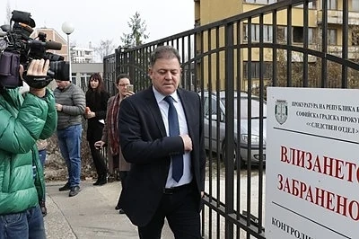 Ненчев: Питаха ме дали подписът под решението за ваксините е мой