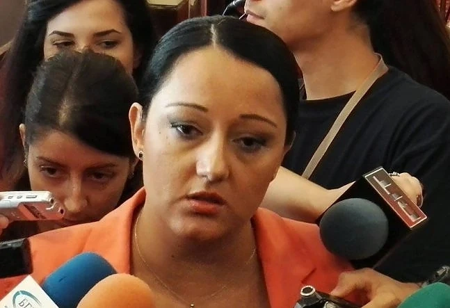 Лиляна Павлова: Санирането е спряно временно