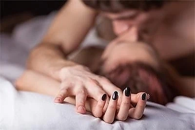 Любовник изгонен чисто гол на улицата при минус 15 градуса