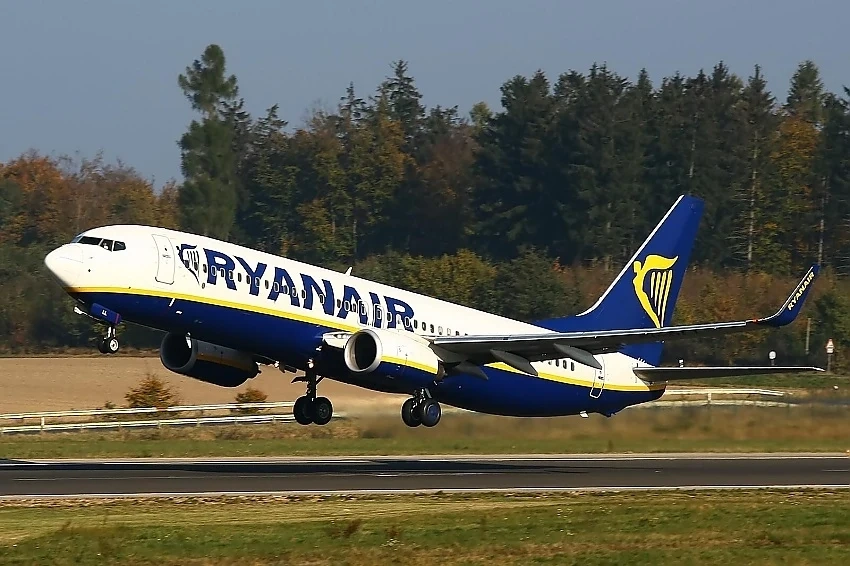 До 10 години Ryanair пуска безплатни самолетни билети