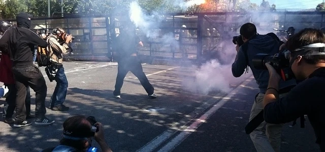 Безредици в Атина след протестно шествие