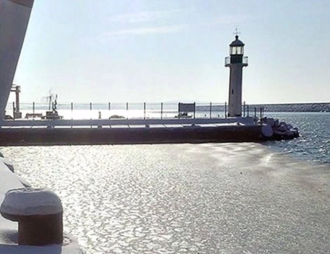  И морето замръзна 