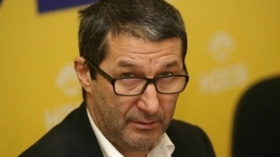 Безплатен \