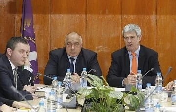 КНСБ иска 25% повишение на учителските заплати през 2018 г.