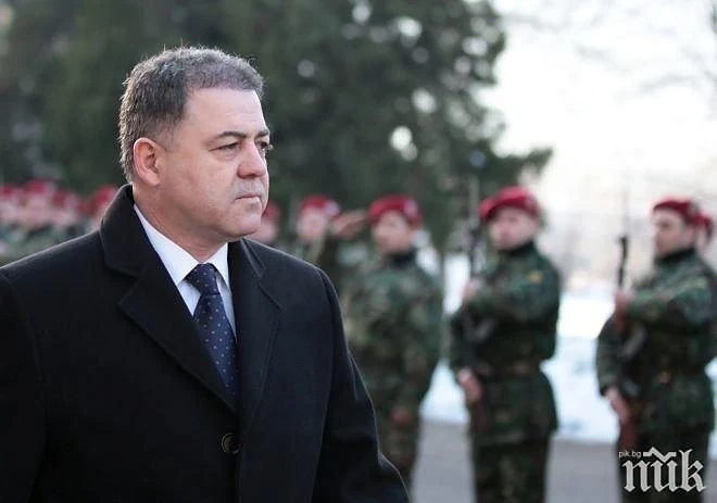 Сменят Николай Ненчев след изборите