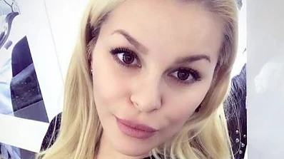 Деси Слава имала тайна връзка с 16-годишно момче!
