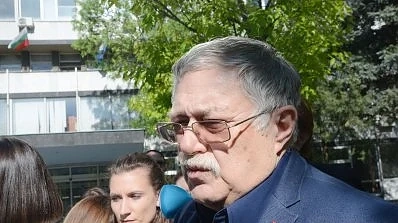 Уволниха директора на Фонда за лечение за деца