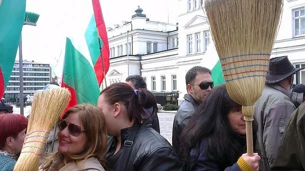 Софиянци протестират срещу предстоящото поскъпване водата