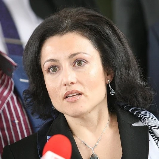 Десислава Танева затапи Ерменков: Целият народ беше на улицата, когато управлявахте