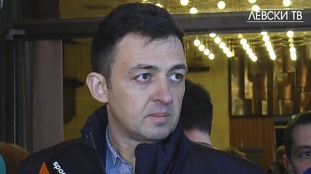 Фенове от чужбина питат за акциите на \