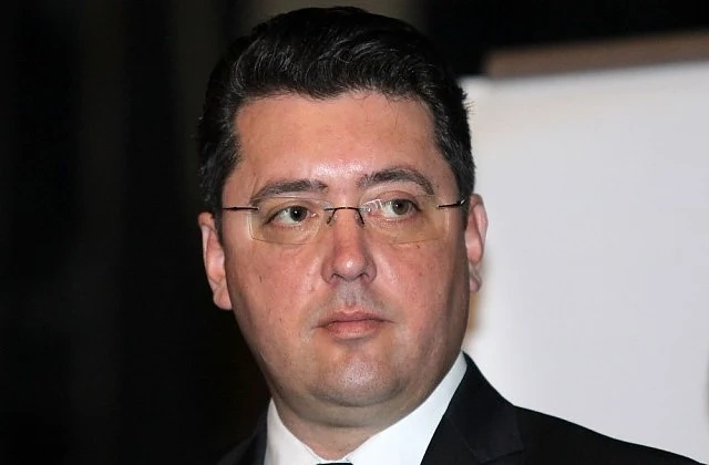 Пламен Узунов: Отстраняването на Георги Костов