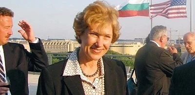 Задържаха Елена Поптодорова за кражба на летището във Варшава 