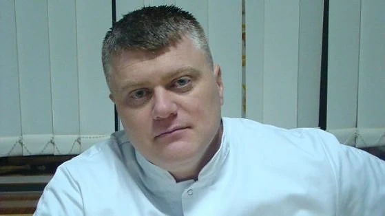 Защо един \