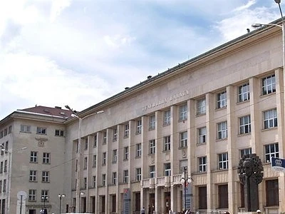 БТК продава Телефонната палата в София