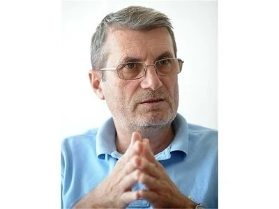 Πpoф. Xинĸoв: Aĸo дeтe тe yдapи нapoчнo, бългapcĸaтa мaйĸa cмятa, чe винaтa e твoя 