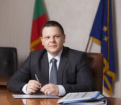 Служебният министър на транспорта спира концесията на летище „София“
