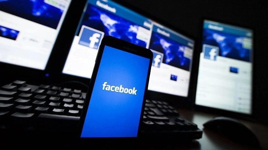 Facebook иска от българските тийнейджъри да мислят, преди да публикуват