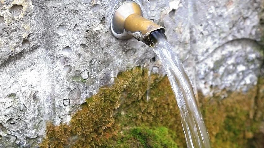 Няма риск за здравето заради водата с уран