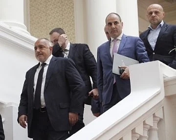 Започна срещата на ГЕРБ с ДПС