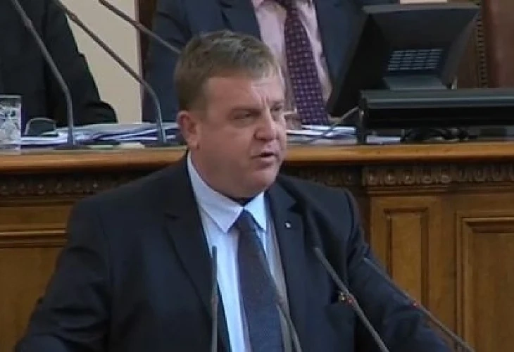Каракачанов попиля Нинова, не знаела в кой парламент се намира  
