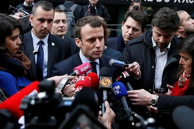 Макрон напусна своето политическо движение, което бе преименувано на „Република, напред!“