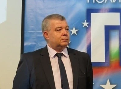 Борисов уволни зам.-министър Стоил Апостолов