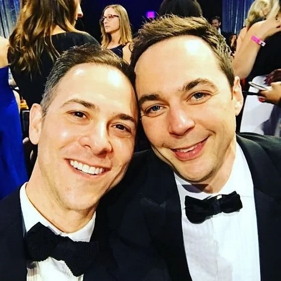 Джим Парсън от \