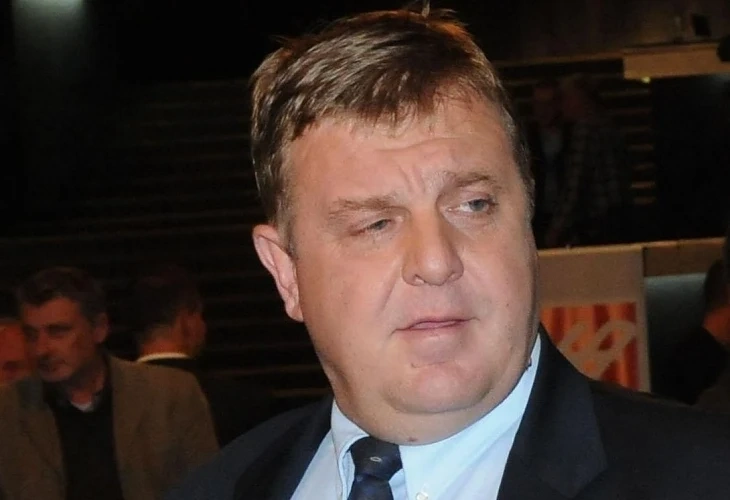 Eто каква е първата му обществена поръчка на Каракачанов 