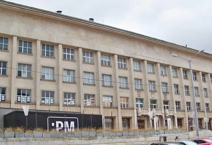 Новият собственик на Телефонната палата в София обяви какво ще случи с емблематичната сграда 