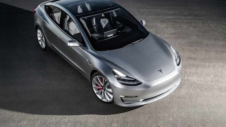 Tesla пуска на пазара Model 3