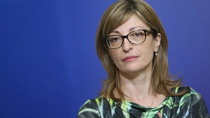Екатерина Захариева заминава на посещение в Германия