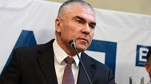 За 500 лв. Марешки продава бизнес за 700 млн. лв. 