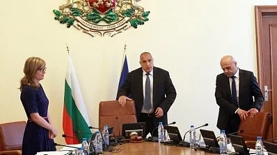 Правителството ще намалява бюрокрацията