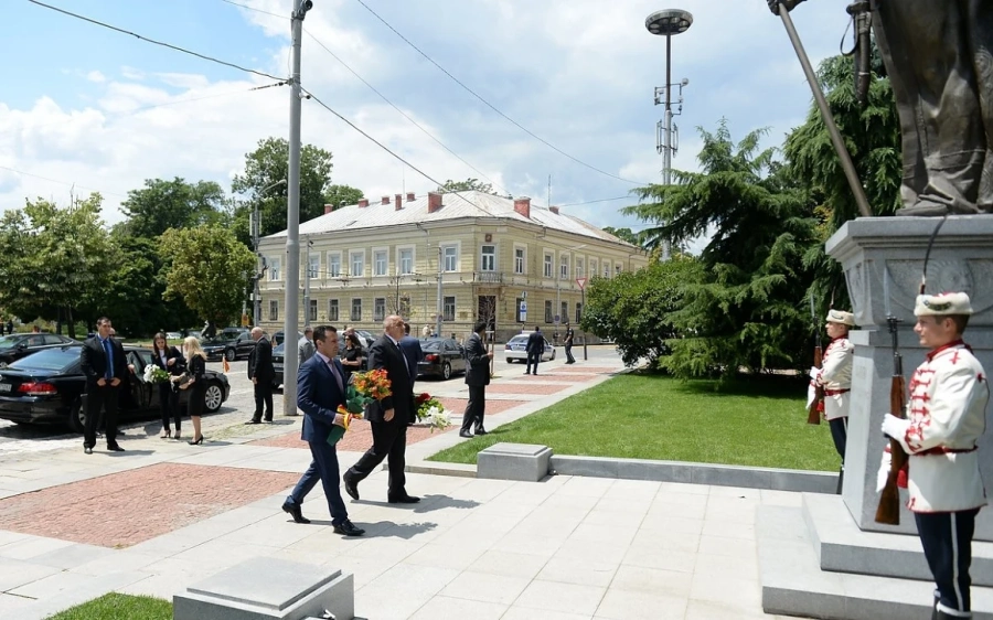 Вижте как македонски медии отразиха срещата на Борисов и Заев