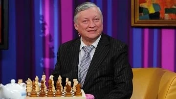 Анатолий Карпов – Шахматният политик
