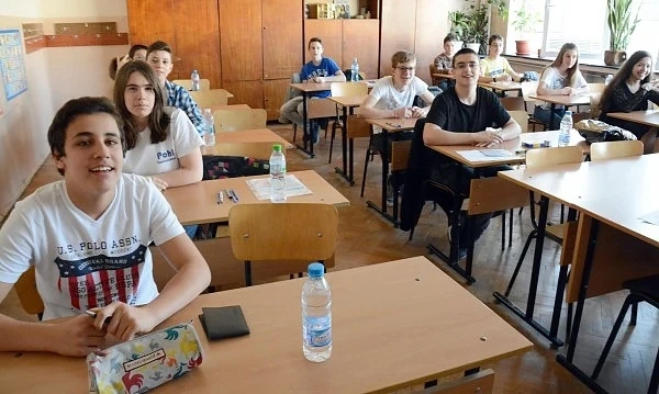 Днес е националното външно оценяване по чужд език за осмокласниците