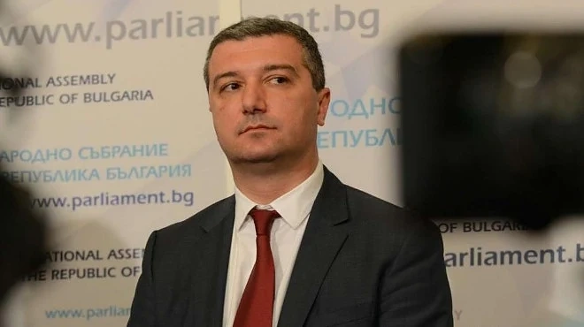 БСП подозира: Най-вероятно шефът на НЗОК е поканен да си тръгне