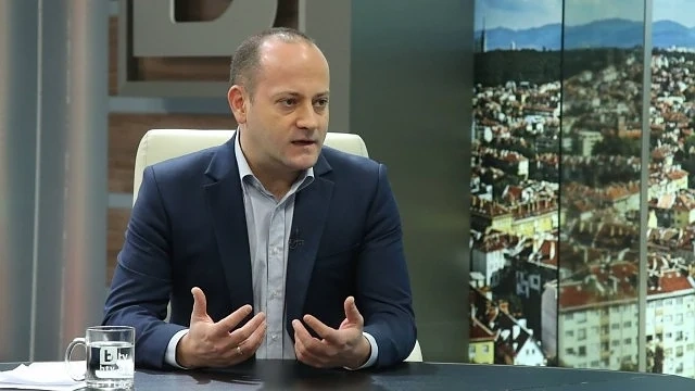 Радан Кънев за Асеновград: И от двете страни са ченгета на ДАНС