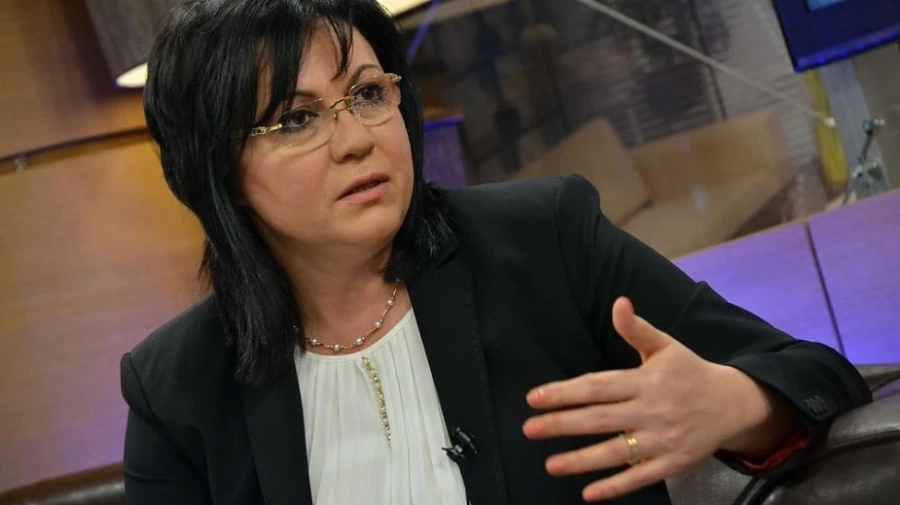 Нинова: Спортът за изтребителя цели да омаловажи президента
