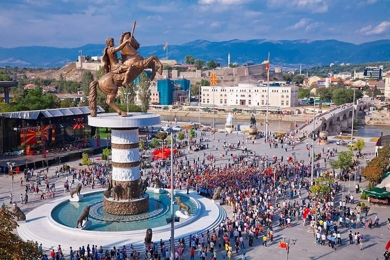 44% от македонците смятат Сърбия за приятел, а 11% - България
