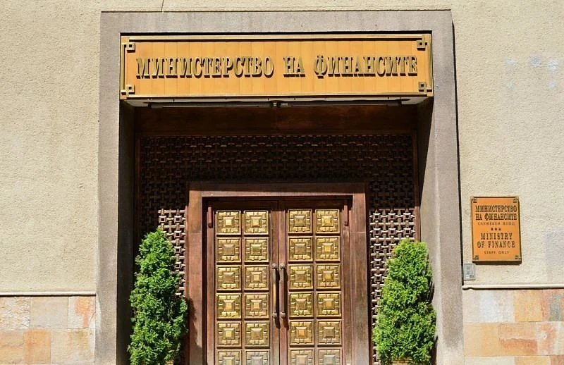Държавният дълг намаля с близо 1 млрд. евро