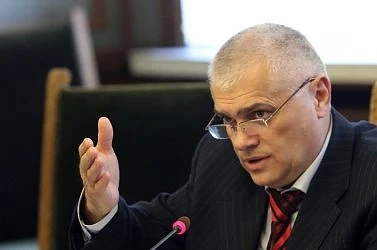 Валентин Радев: Аз защитавам интересите на държавата и отделно на МВР  