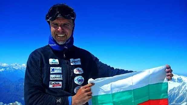 БОЯН ПЕТРОВ ПОКОРИ ДЕВЕТИ ОСЕМХИЛЯДНИК