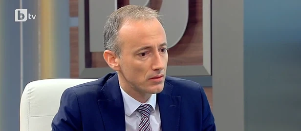 Двойно по-високи заплати за учителите след 4 години
